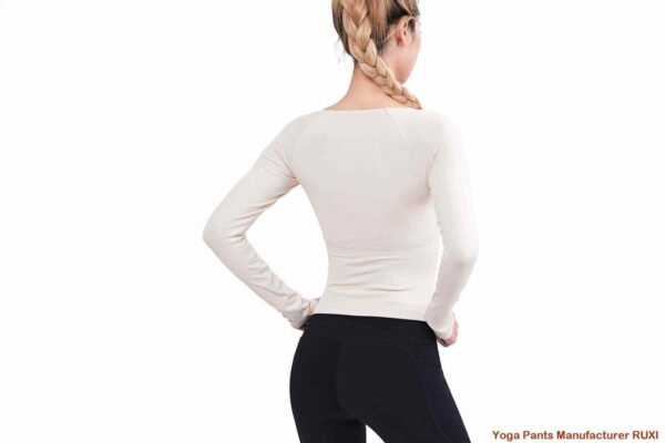 Marineblauwe sportbeha met hoge ondersteuning en comfort