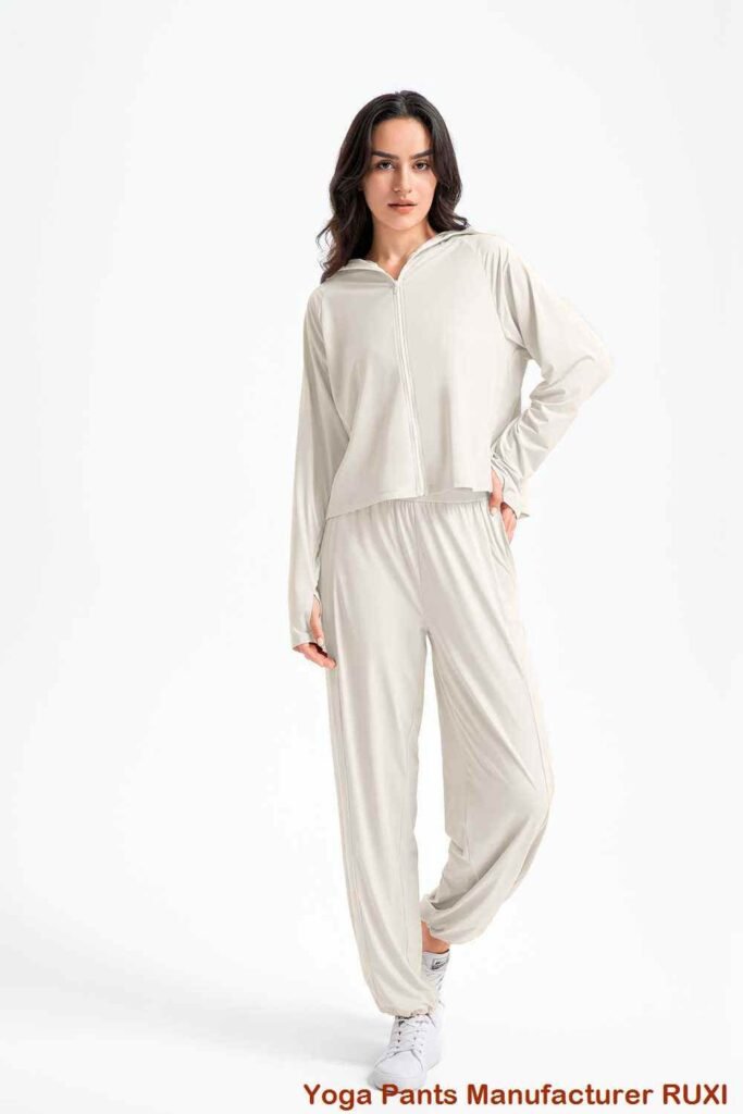 Marineblauwe yogabroek comfortabel en stijlvol Ruxi be100
