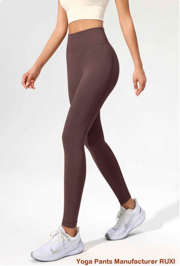 Gezellige winter yogakleding voor vrouwen warm en flexibel